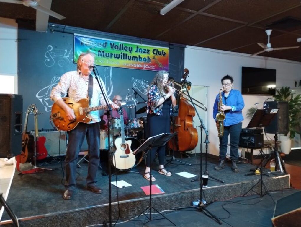 Trombone Kellie Gang with guitar, double bass and saxophone